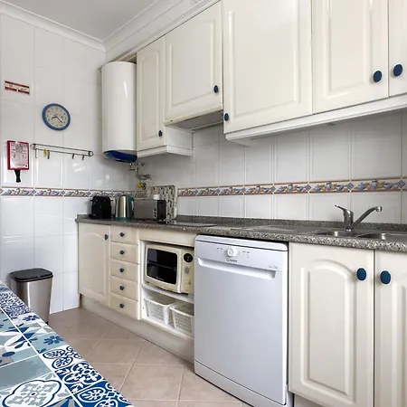 A Ramos: Beachfront With Pool And Modern Amenities