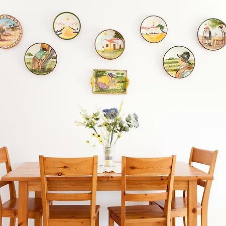 A Ramos: Beachfront With Pool And Modern Amenities