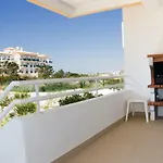 Os A Ramos Na Da Galé Estão Inserido Em Com Piscina, Fica Apenas A 350 Metros Da Da Galé - Com Ar Condicionado Tanto Nos Quartos Na Sala, Smart Tv Com Prime Vídeo E Cozinha Completa Apartamento *