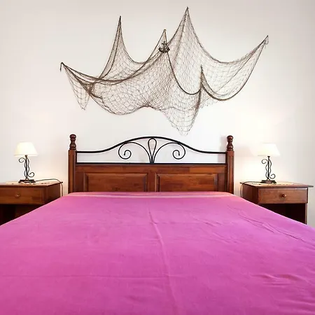 Os A Ramos Na Da Gale Estao Inserido Em Com Piscina, Fica Apenas A 350 Metros Da Da Gale - Com Ar Condicionado Tanto Nos Quartos Na Sala, Smart Tv Com Prime Video E Cozinha Completa * Albufeira