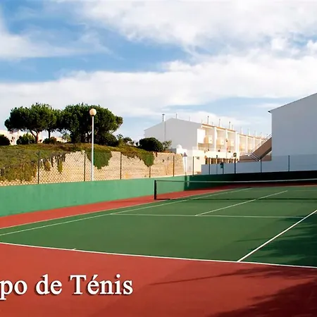 公寓 Os A Ramos Na Da Gale Estao Inserido Em Com Piscina, Fica Apenas A 350 Metros Da Da Gale - Com Ar Condicionado Tanto Nos Quartos Na Sala, Smart Tv Com Prime Video E Cozinha Completa 阿尔布费拉