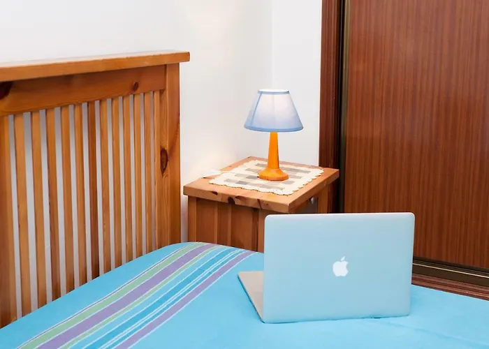 Os A Ramos Na Da Gale Estao Inserido Em Com Piscina, Fica Apenas A 350 Metros Da Da Gale - Com Ar Condicionado Tanto Nos Quartos Na Sala, Smart Tv Com Prime Video E Cozinha Completa Albufeira