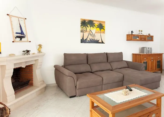 Apartmán Os A Ramos Na Da Gale Estao Inserido Em Com Piscina, Fica Apenas A 350 Metros Da Da Gale - Com Ar Condicionado Tanto Nos Quartos Na Sala, Smart Tv Com Prime Video E Cozinha Completa