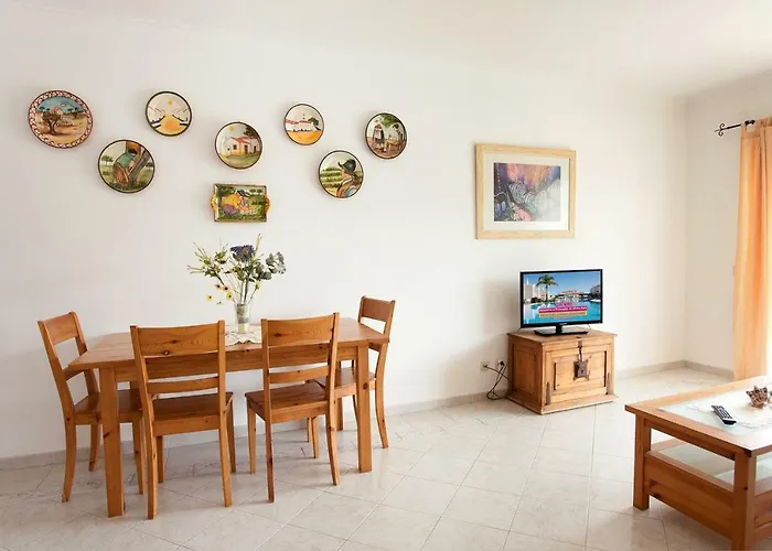 Os A Ramos Na Da Gale Estao Inserido Em Com Piscina, Fica Apenas A 350 Metros Da Da Gale - Com Ar Condicionado Tanto Nos Quartos Na Sala, Smart Tv Com Prime Video E Cozinha Completa Apartmán *