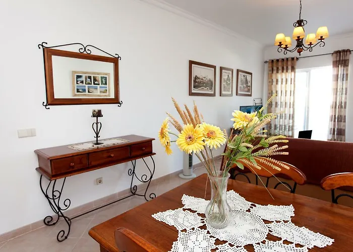 Apartmán Os A Ramos Na Da Gale Estao Inserido Em Com Piscina, Fica Apenas A 350 Metros Da Da Gale - Com Ar Condicionado Tanto Nos Quartos Na Sala, Smart Tv Com Prime Video E Cozinha Completa *