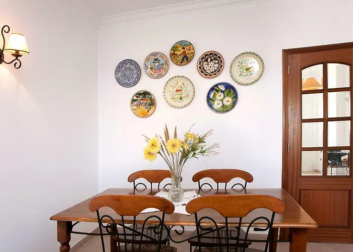 Os A Ramos Na Da Gale Estao Inserido Em Com Piscina, Fica Apenas A 350 Metros Da Da Gale - Com Ar Condicionado Tanto Nos Quartos Na Sala, Smart Tv Com Prime Video E Cozinha Completa