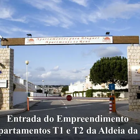 Apartamento Os A Ramos Na Da Galé Estão Inserido Em Com Piscina, Fica Apenas A 350 Metros Da Da Galé - Com Ar Condicionado Tanto Nos Quartos Na Sala, Smart Tv Com Prime Vídeo E Cozinha Completa
